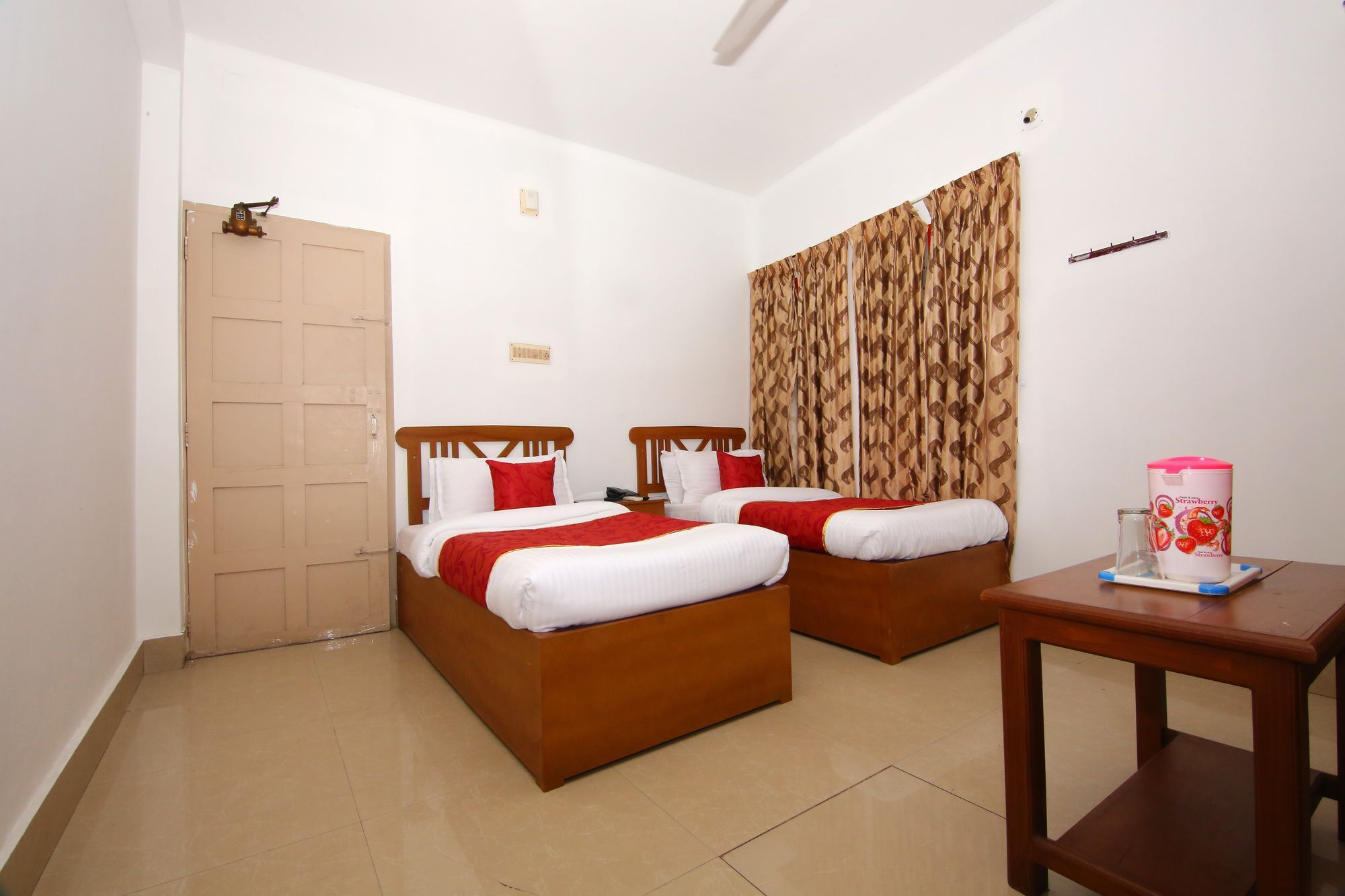 Oyo 6712 Hotel Malabar House Коччи Экстерьер фото